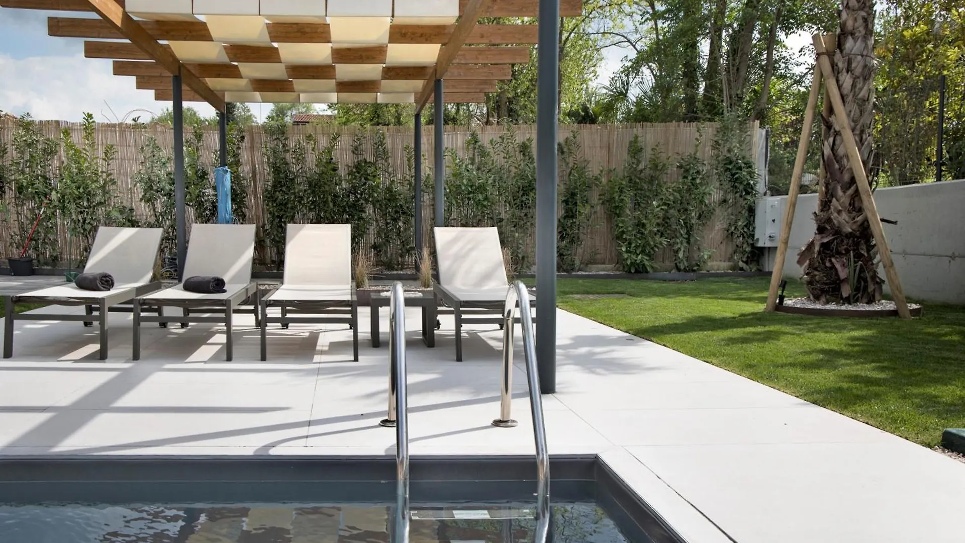 Villa Luma With Private Pool Lazise 0*,  Italy